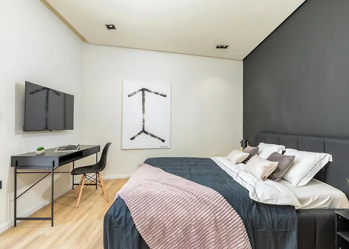 Stunning In * بولا