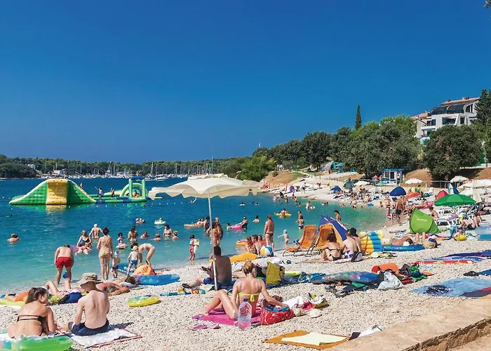 Stunning In Holiday home Pula