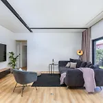 Stunning In With Private Swimming Pool, Be Inside Or Outside Feriehus