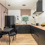 Stunning In With Private Swimming Pool, Be Inside Or Outside * Pula