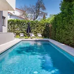 Stunning In With Private Swimming Pool, Be Inside Or Outside Feriehus Pula