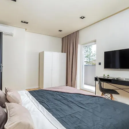 Cozy In With Private Swimming Pool, Be Inside Or Outside Casa vacanze Pola